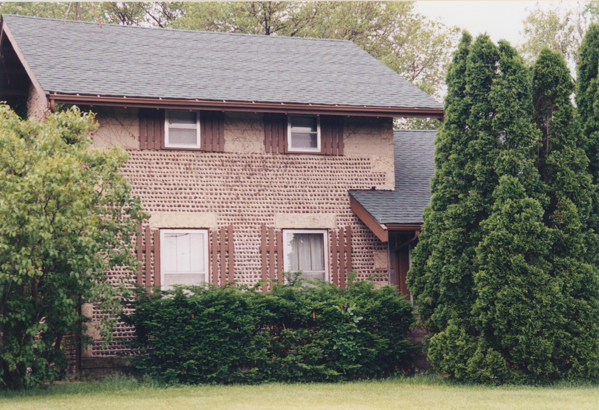 Ros-1 Nicholas Dr at Cty Rd 8 2